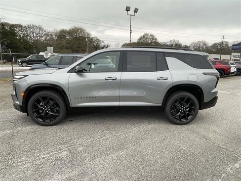 New 2026 Chevrolet Traverse RS w/ LPO, Floor Liner Package image 6