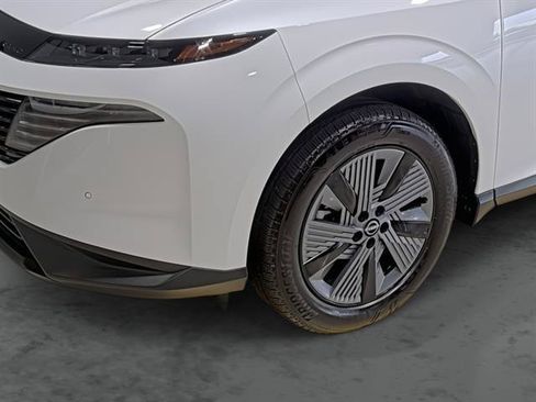 Used 2025 Nissan Murano SL AWD/4WD image 9