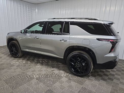 Used 2026 Chevrolet Traverse RS AWD/4WD image 4