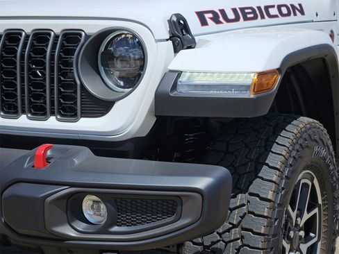 New 2025 Jeep Gladiator Rubicon w/ Convenience Group image 8