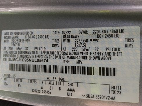 Used 2022 Lincoln Corsair w/ Premium Package image 33