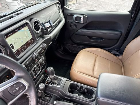 Used 2021 Jeep Gladiator Overland w/ Popular Equipment Package image 26