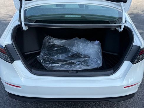 New 2026 Honda Accord LX image 15
