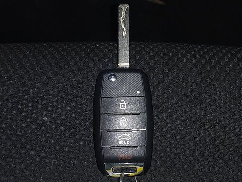 Used 2019 Kia Optima LX image 32