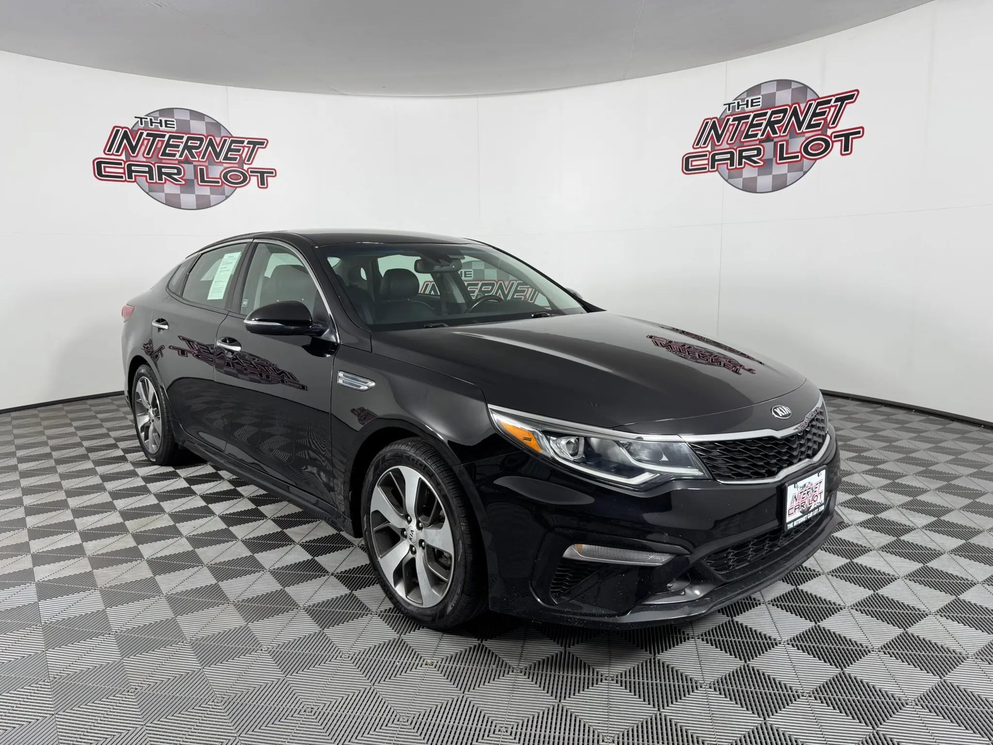 Used 2020 Kia Optima S FWD image 9