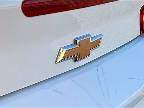 Used 2023 Chevrolet Camaro LT image 32