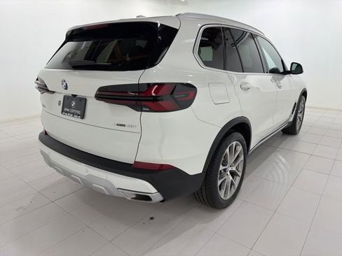 Certified 2024 BMW X5 xDrive40i w/ Premium Package AWD/4WD image 5