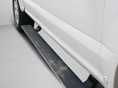 Used 2020 Ford F150 Lariat w/ Equipment Group 502A Luxury AWD/4WD image 32