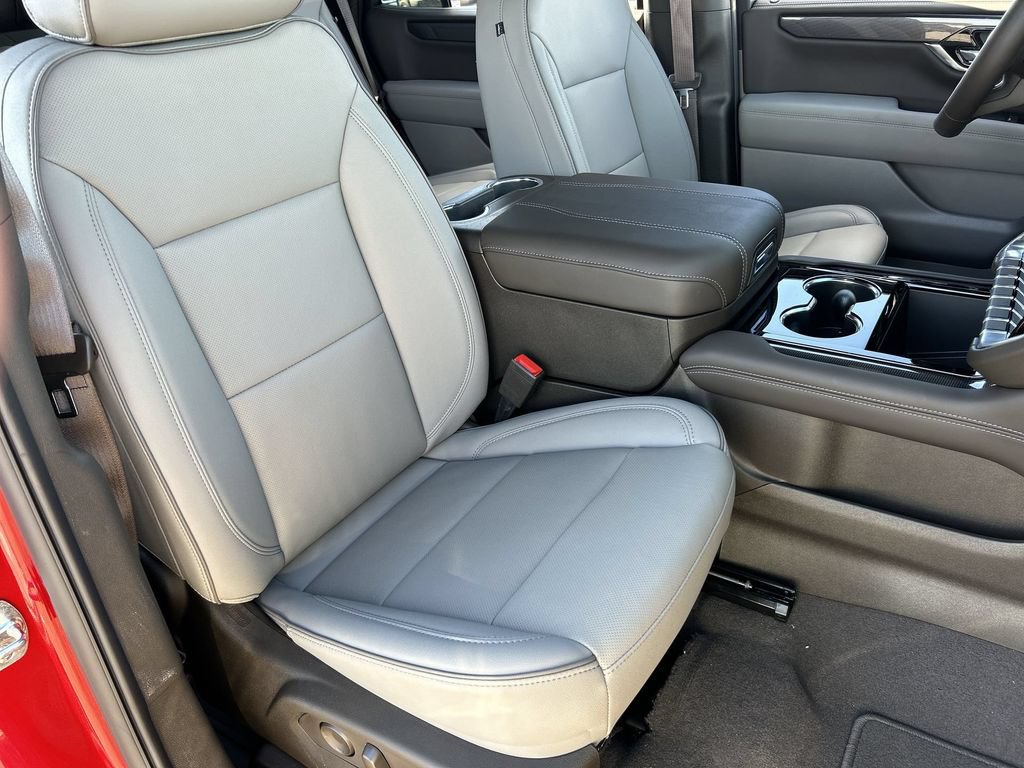 New 2026 GMC Yukon Elevation w/ Elevation Premium Package AWD/4WD image 29