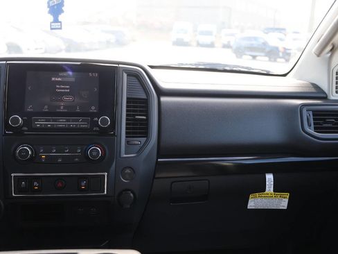 Used 2024 Nissan Titan SV image 24