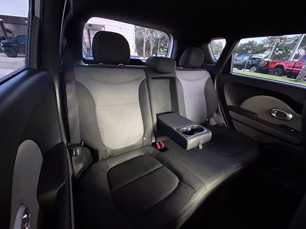 Used 2017 Kia Soul + FWD image 29
