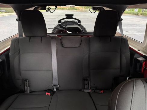 Used 2018 Jeep Wrangler Unlimited Sport S AWD/4WD image 23