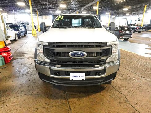 Used 2021 Ford F550 2WD Regular Cab Super Duty image 2