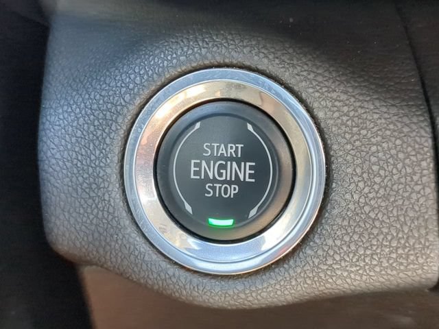 Used 2022 Buick Envision Essence w/ Technology Package II FWD image 26