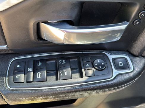 Used 2019 RAM 2500 Laramie AWD/4WD image 15