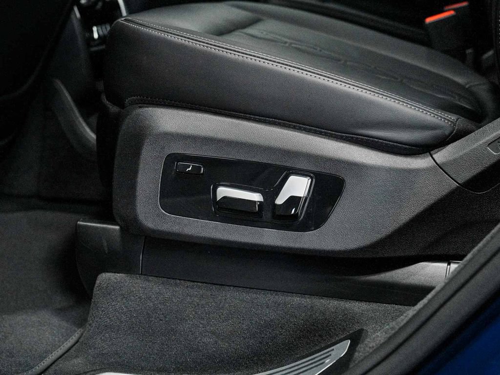 Used 2026 BMW X7 M60i AWD/4WD image 33