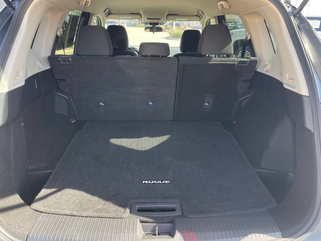 Certified 2024 Nissan Rogue S FWD image 26
