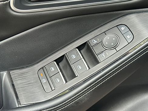 Used 2024 Nissan Rogue Platinum w/ Platinum Premium Package image 13