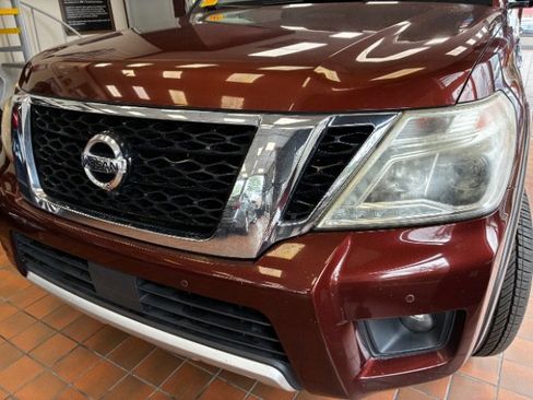 Used 2017 Nissan Armada Platinum w/ Interior Lighting Package RWD image 9