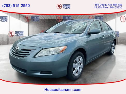 Used 2007 Toyota Camry LE FWD image 1