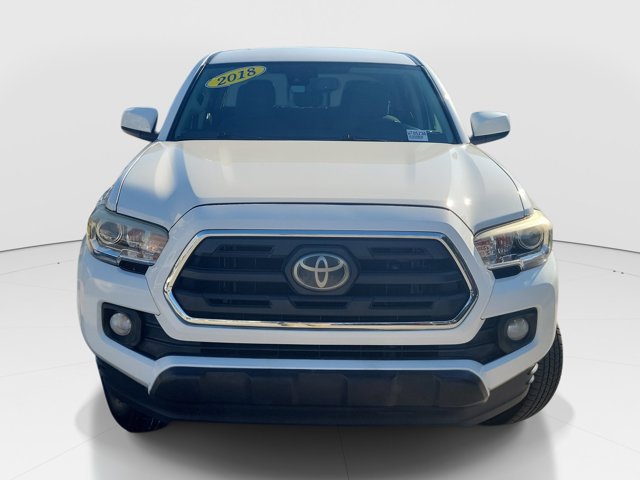 Used 2018 Toyota Tacoma SR5 RWD image 2