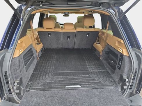 Certified 2023 Land Rover Range Rover Long Wheelbase SE AWD/4WD image 13