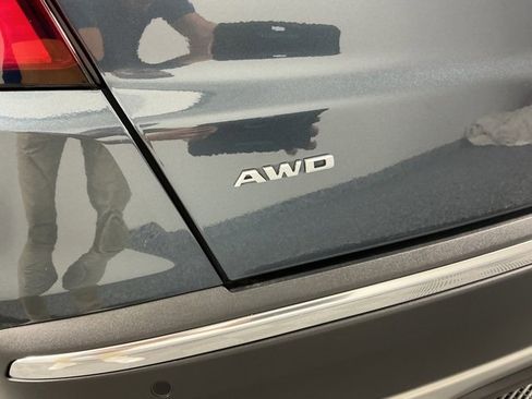 Used 2020 Cadillac XT5 Premium Luxury image 19