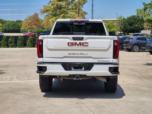 Used 2024 GMC Sierra 2500 Denali w/ Denali Reserve Package AWD/4WD image 6