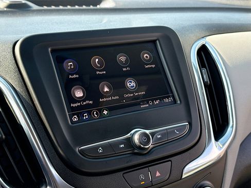 Used 2024 Chevrolet Equinox LS FWD image 10
