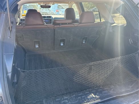 Used 2018 Subaru Outback 2.5i Touring w/ Popular Package #3 image 9