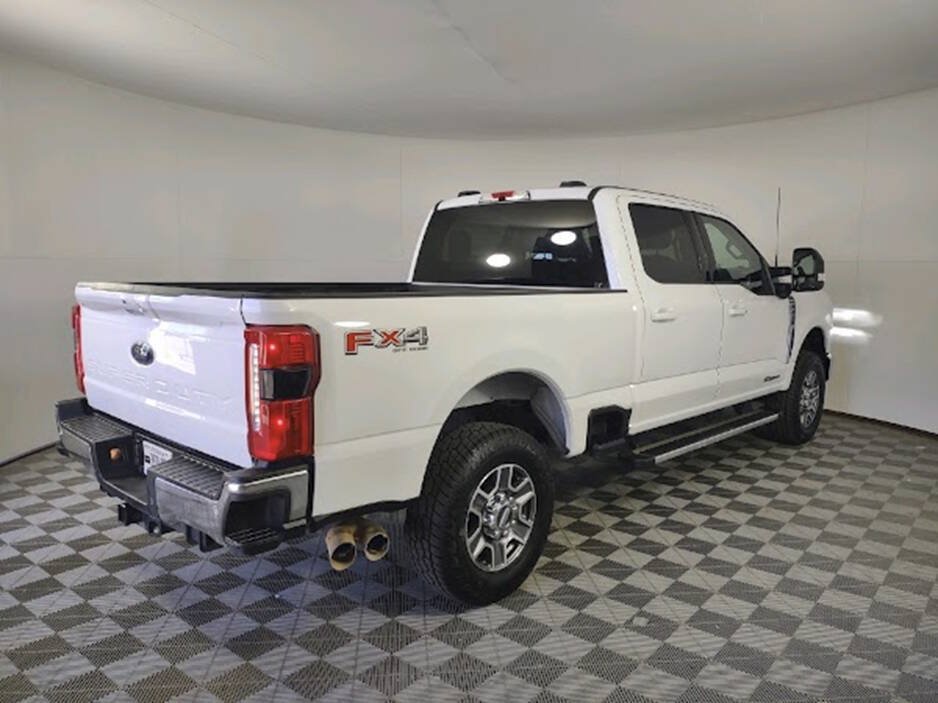 Used 2025 Ford F250 Lariat w/ FX4 Off-Road Package AWD/4WD image 10