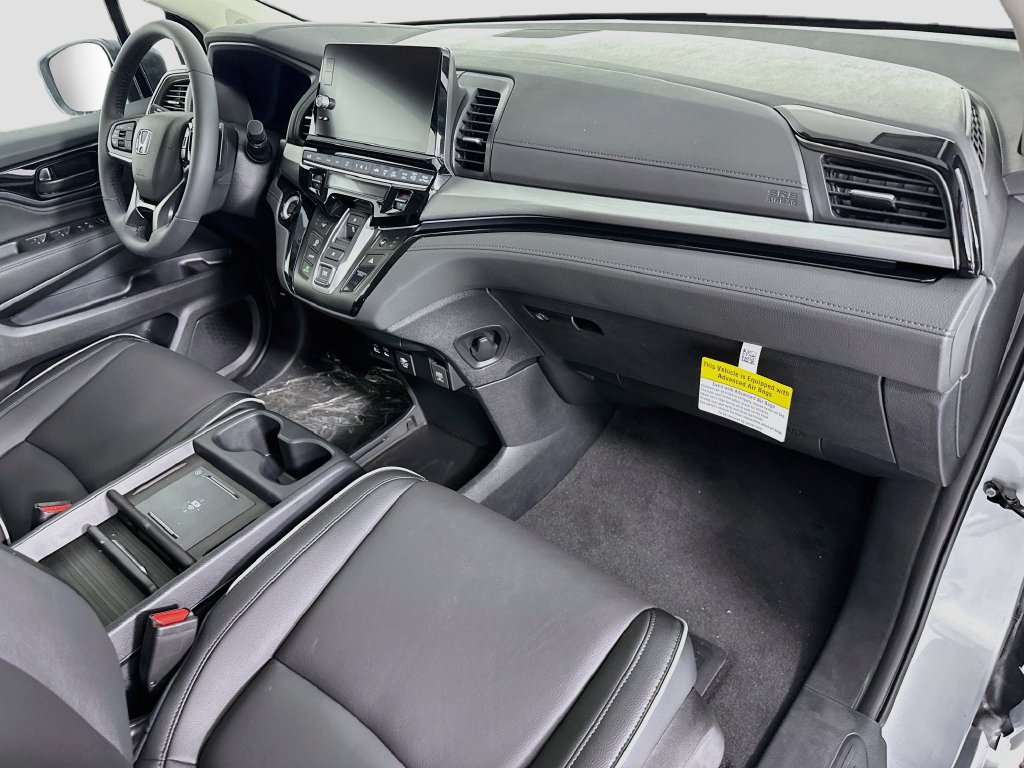 New 2026 Honda Odyssey Touring image 17