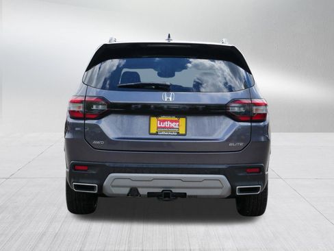 Used 2025 Honda Pilot Elite image 6