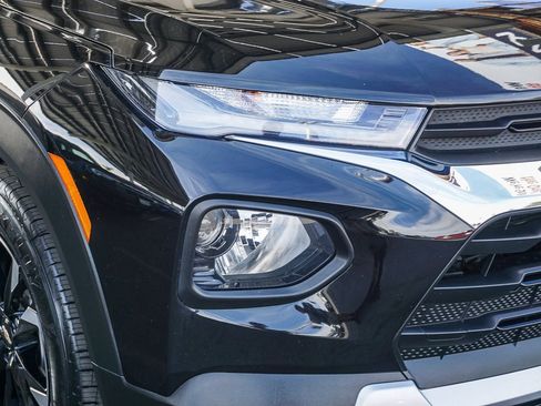 Used 2023 Chevrolet TrailBlazer LT w/ Convenience Package image 11