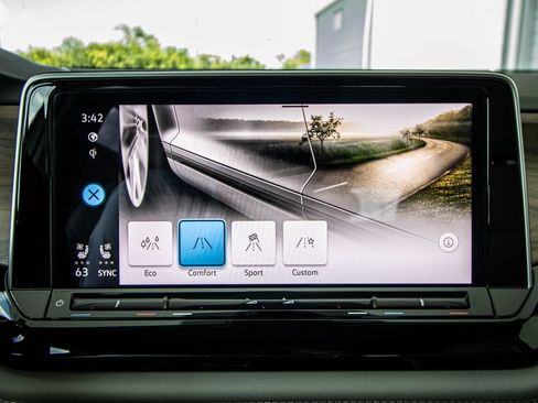 New 2026 Volkswagen Atlas SE FWD image 46