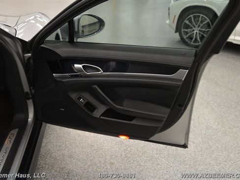 Used 2013 Porsche Panamera GTS image 41