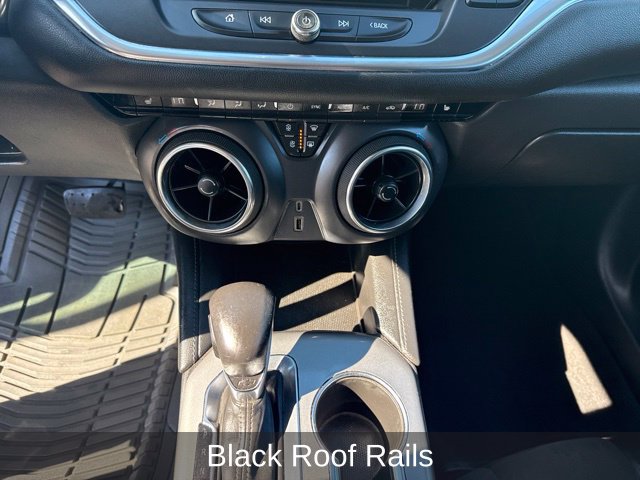 Used 2019 Chevrolet Blazer LT FWD image 18