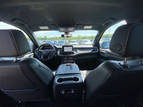 Used 2022 GMC Yukon XL AT4 AWD/4WD image 26