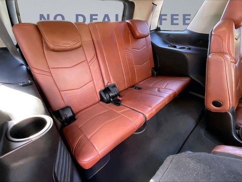 Used 2015 Cadillac Escalade Premium AWD/4WD image 26
