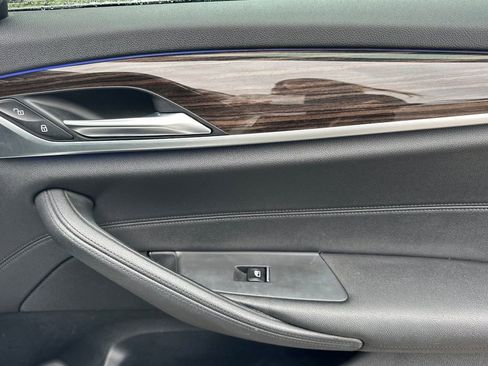 Used 2018 BMW 530i image 18