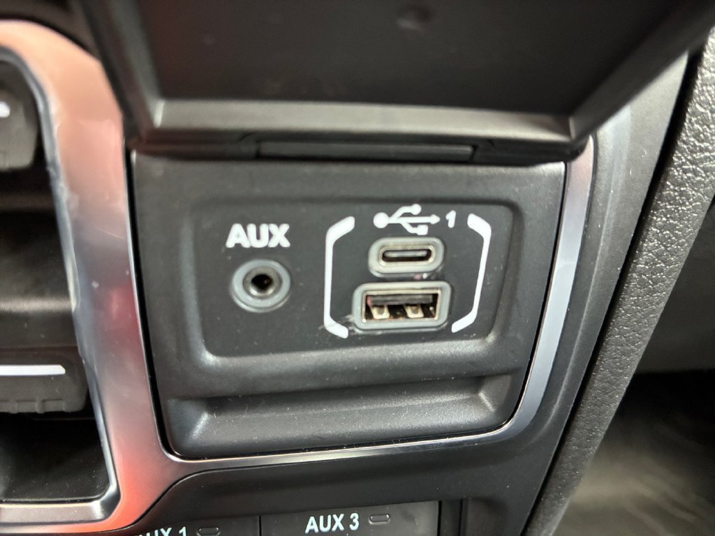 Used 2026 Jeep Wrangler Unlimited Sport AWD/4WD image 6