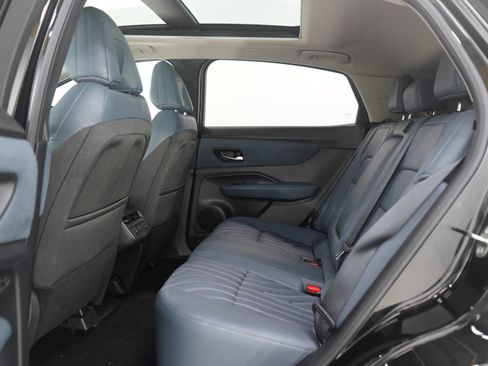 Used 2024 Nissan Ariya AWD image 21