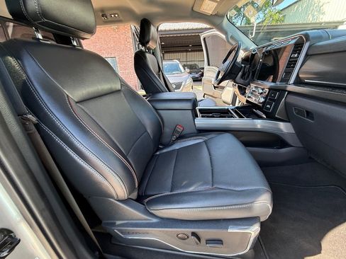 Used 2024 Ford F250 Lariat w/ Chrome Package AWD/4WD image 19