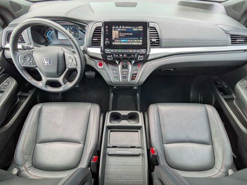 Certified 2024 Honda Odyssey Sport image 21