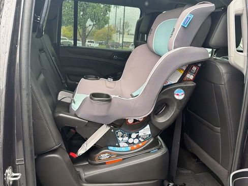 Used 2017 Chevrolet Suburban LT AWD/4WD image 16