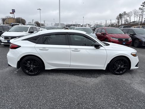 Certified 2024 Honda Civic Sport image 11