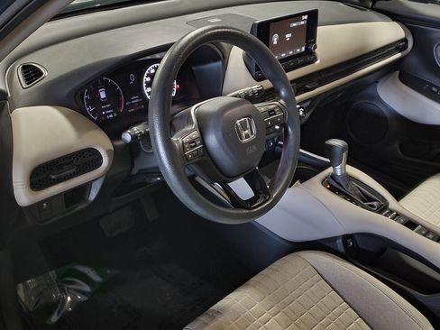 Used 2023 Honda HR-V LX image 15