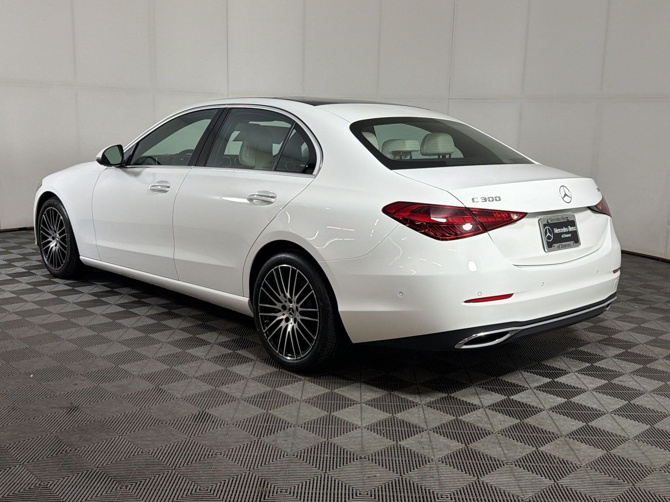 Used 2026 Mercedes-Benz C 300 4MATIC Sedan image 3