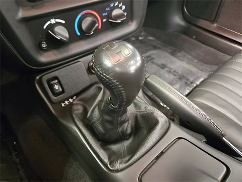 Used 2002 Chevrolet Camaro Z28 w/ SS Performance/Appearance Pkg image 29