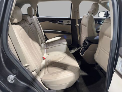 Used 2017 Lincoln MKX Reserve w/ Luxury Package image 23